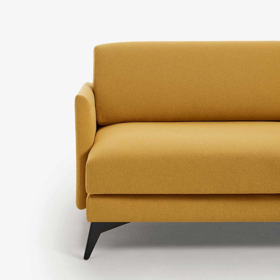 MUST Sofa